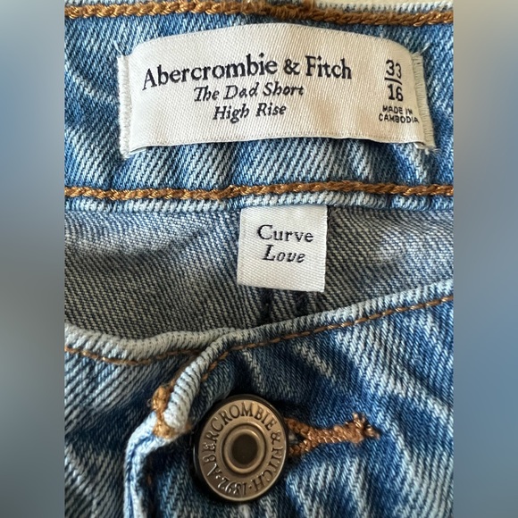 𝔼𝕧𝕖𝕣𝕪𝕥𝕙𝕚𝕟𝕘 𝕀𝕤 𝕋𝕖𝕞𝕡𝕠𝕣𝕒𝕣𝕪 - Picture 3 of 3